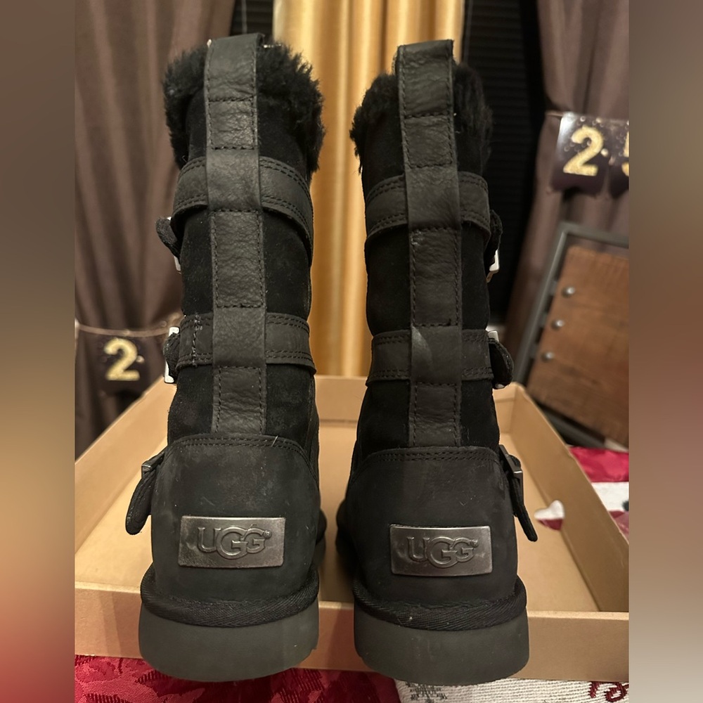 Women UGG Australia W Becket II Boot Black Leather 100%Authentic